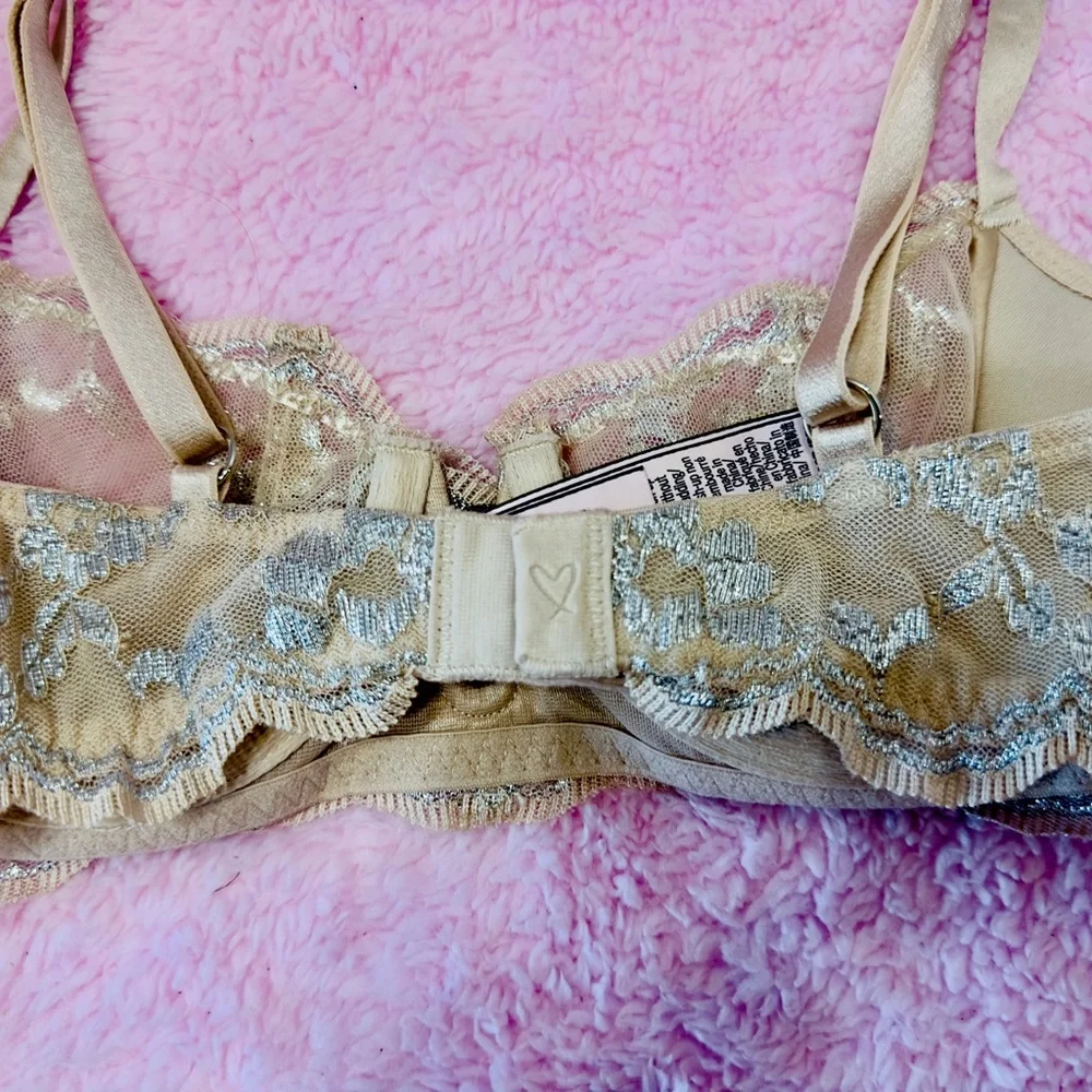 Victoria's‎ Secret Dream Angels Push-Up Without Padding Gold Bra Silver Lace 32B
